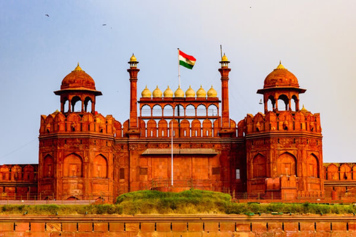 Red Fort Delhi Taxi Service by jaipurtaxiservice